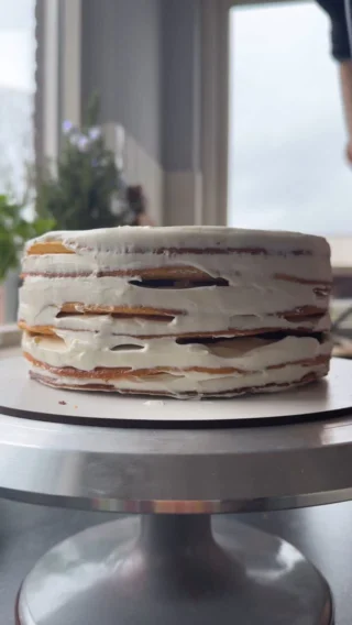 Instagram post from zoeteatelier.nl. This post is in position 3.