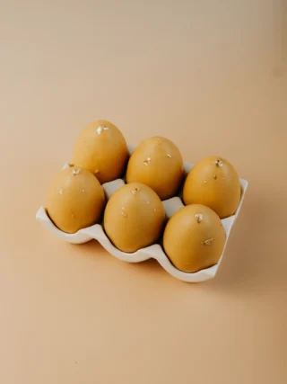 Instagram post from zoeteatelier.nl. This post is in position 1.